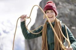 Mamalute [Womens] -Outdoor Equipment Sale Store Day 1 Shot 2 002523 JW Edit