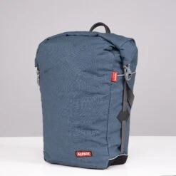 Caledonian 10L -Outdoor Equipment Sale Store caledonian 10 detail 1