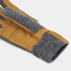 Mica Glove -Outdoor Equipment Sale Store mica 4 5e6472f3 73eb 4763 a91a 14cfa8f5335e