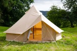 Roundhouse -Outdoor Equipment Sale Store roundhouse detail 1